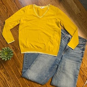 EUC - mustard vneck sweater - Boden